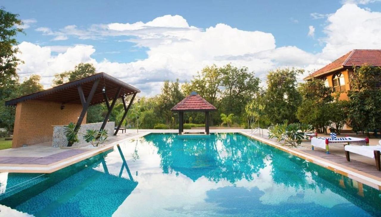 Vannraj Resort And Spa Khawāsa Esterno foto